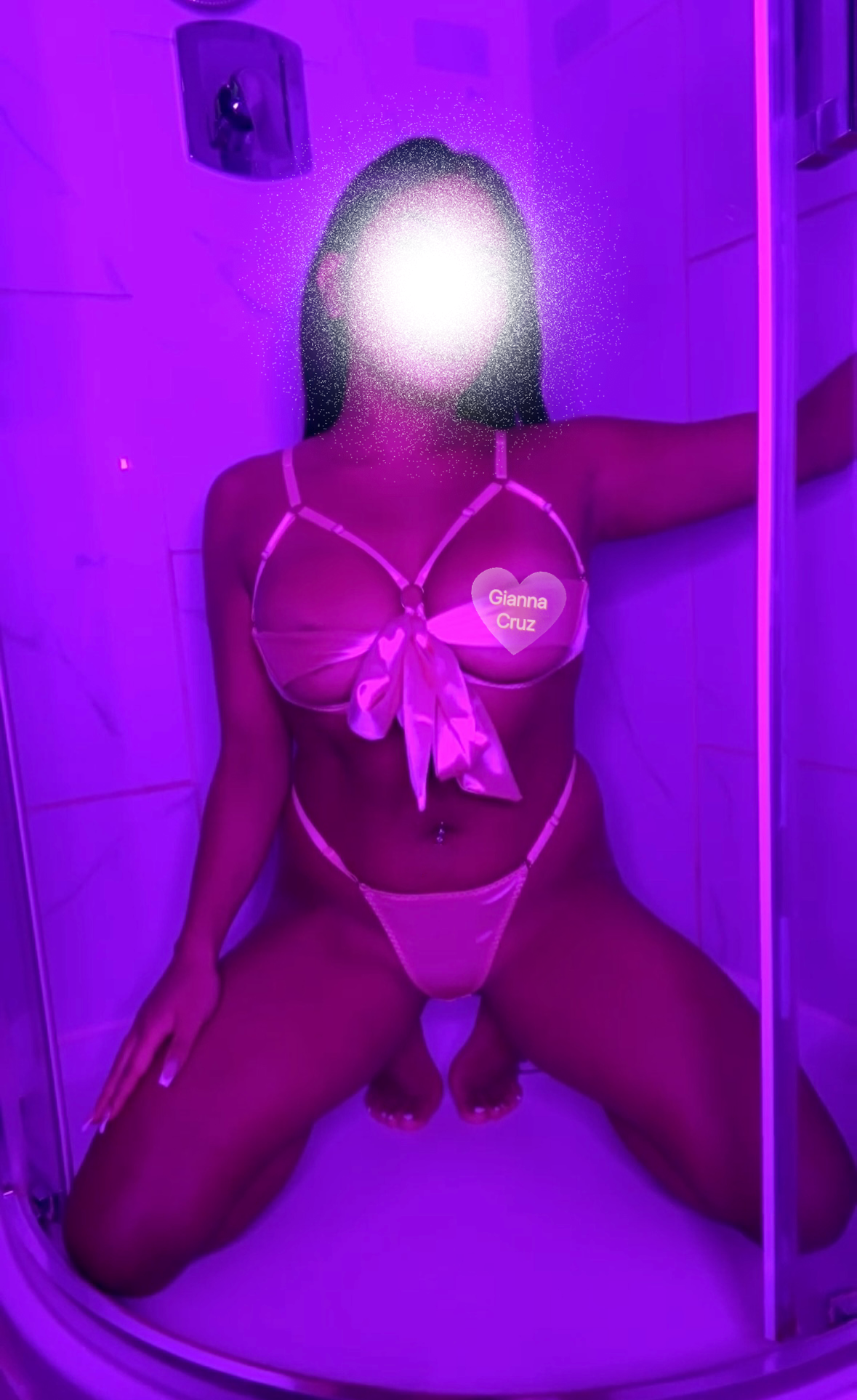 Your favourite exotic babe🩷